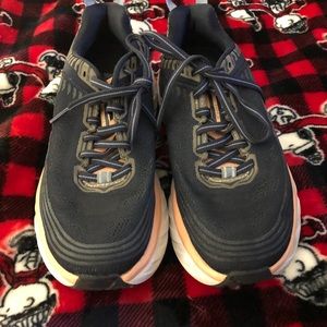Hoka One One Bondi 6
